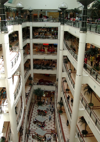 Einkauftempel in den Petronas in Kuala Lumpur